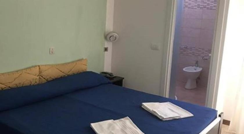 Hotel Riviera Nuova Gestione 卡托利卡 外观 照片